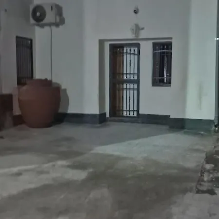 House In The Castle Via Gramignani N 35 بيت للعطل *