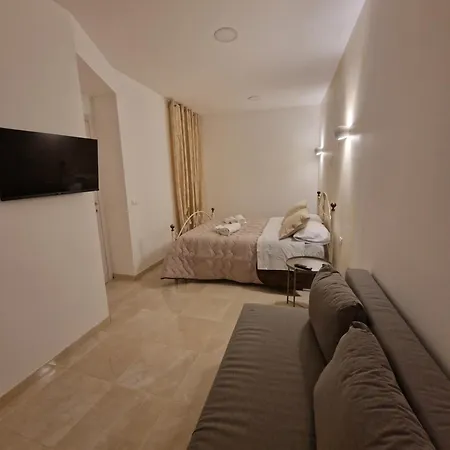 House In The Castle Via Gramignani N 35 *